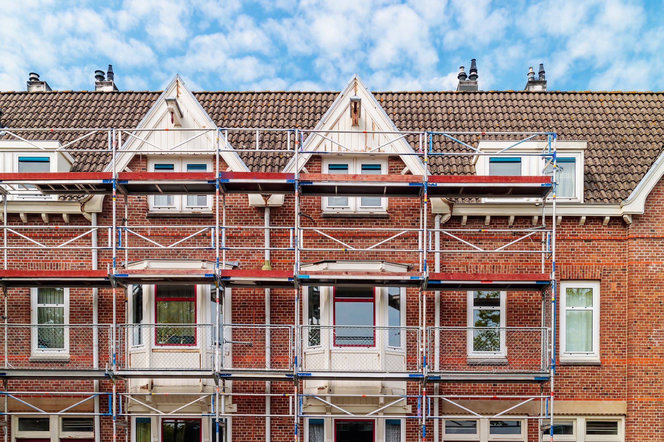 Renovation of Dutch apartment houses in Amsterdam Renovation of Dutch apartment houses in Amsterdam
